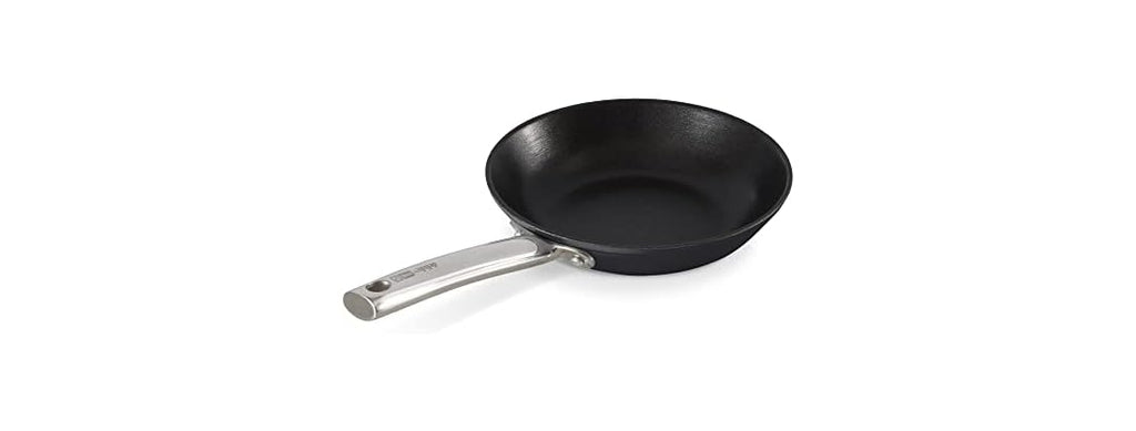 DASH Delish 8" Lightweight Cast Iron Pan