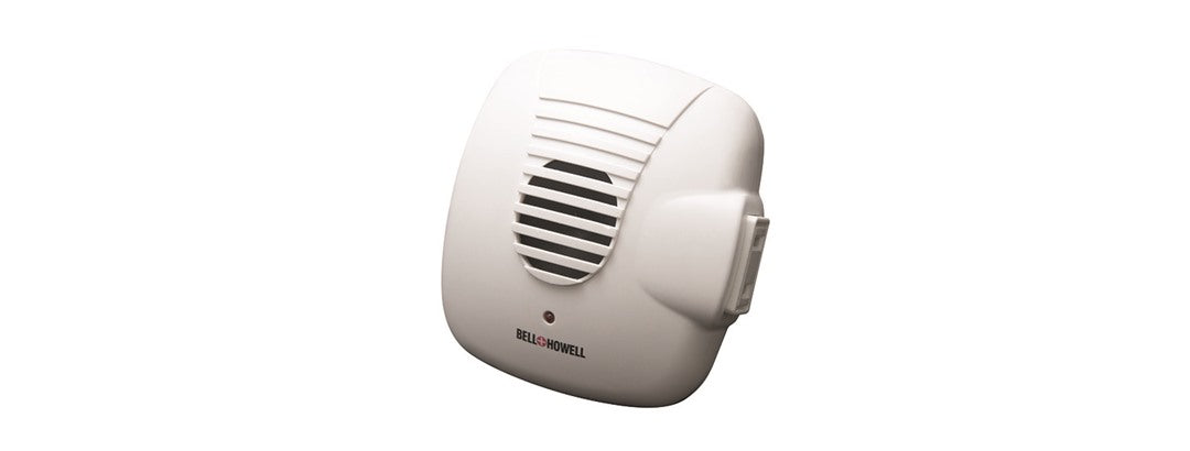 Bell + Howell Pest Repeller with Extra Outlet
